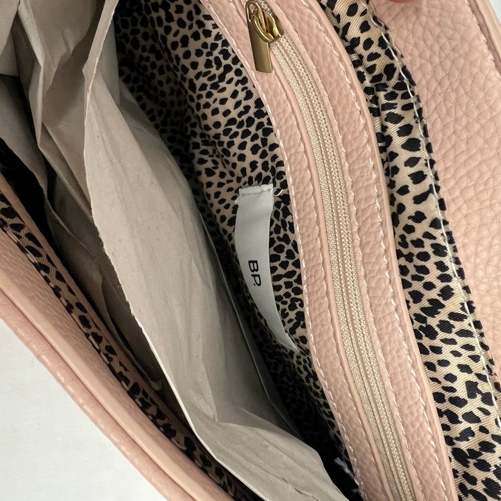 NWT BP light pink clutch with tortoise pattern handle. - Picture 5 of 7